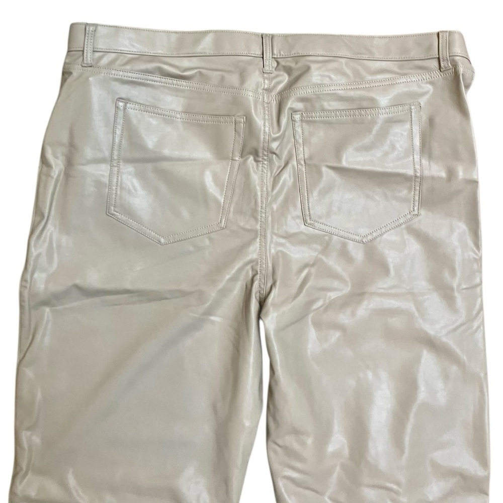 NEW Abercrombie & Fitch The 90's Straight Ultra High Faux Leather Pants Size 36 - Picture 4 of 8